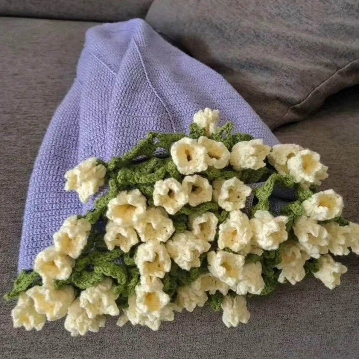 Hand-Knitted Rose Blanket - Gift for Mother's Day, Valentine's Day